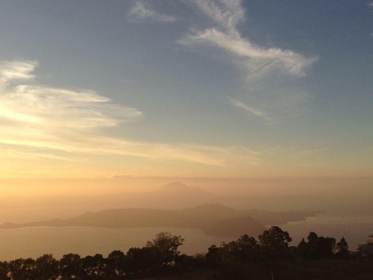 A Breath Taking View Of Taal Lake & Volcano Tagaytay City Exteriér fotografie