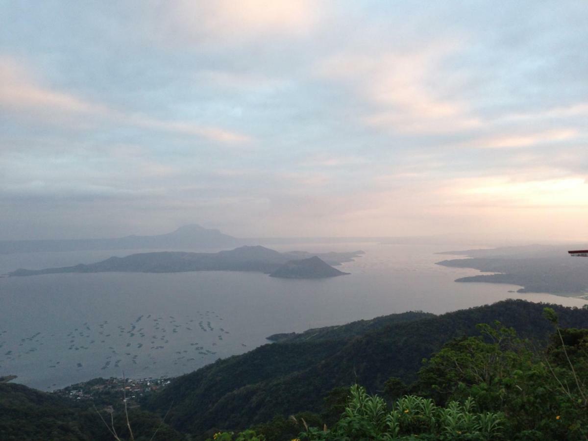 A Breath Taking View Of Taal Lake & Volcano Tagaytay City Exteriér fotografie